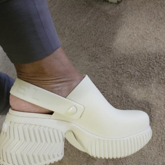 NEW Sorel Ona Streetworks Heeled Clogs in black For Women 925 5S3 - Picture 10 of 13